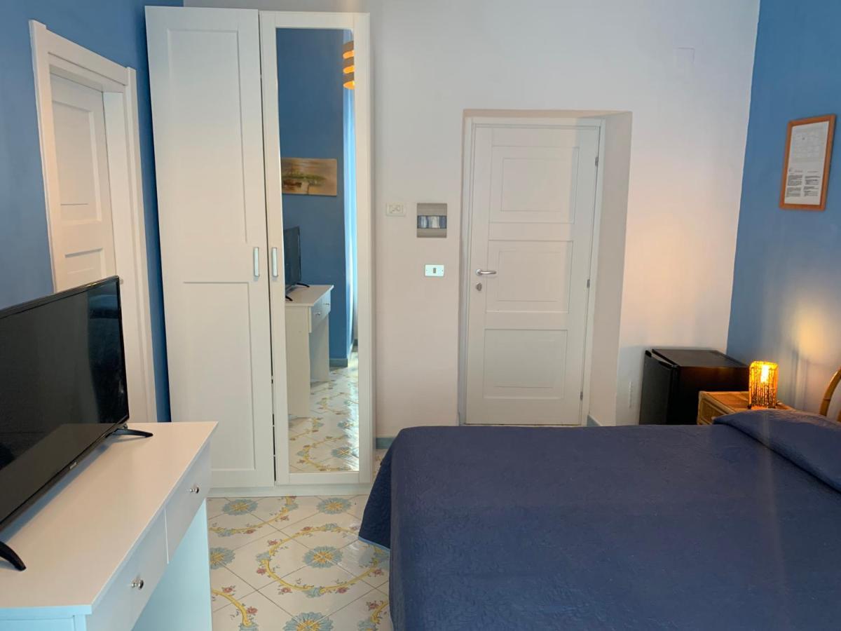 Hotel Ortensia Ponza Dış mekan fotoğraf
